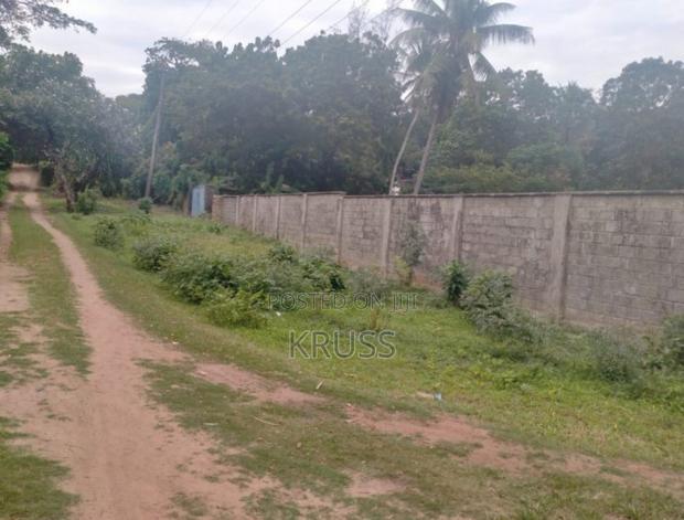 2.7 Acre Sandy Beach Plot for Sale in Kikambala (Ls193 )