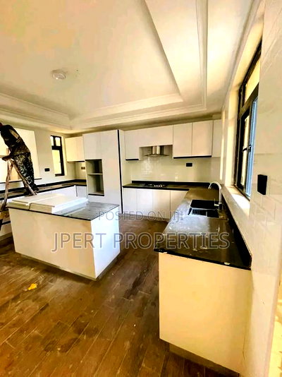 4bdrm Maisonette in Mugutha, Ruiru for sale - Image 10