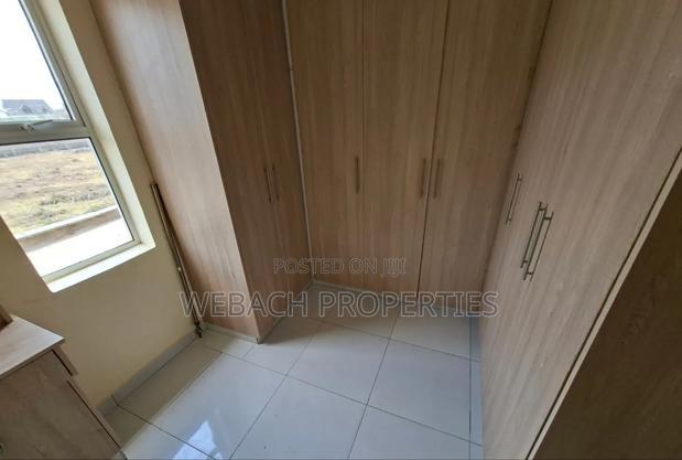 4bdrm Townhouse / Terrace in Gateway Mall Area for rent