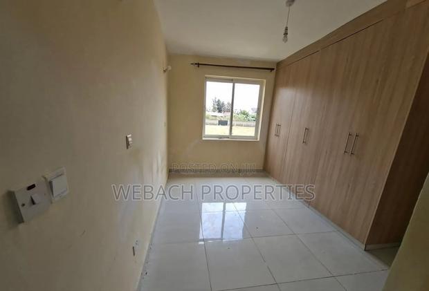 4bdrm Townhouse / Terrace in Gateway Mall Area for rent