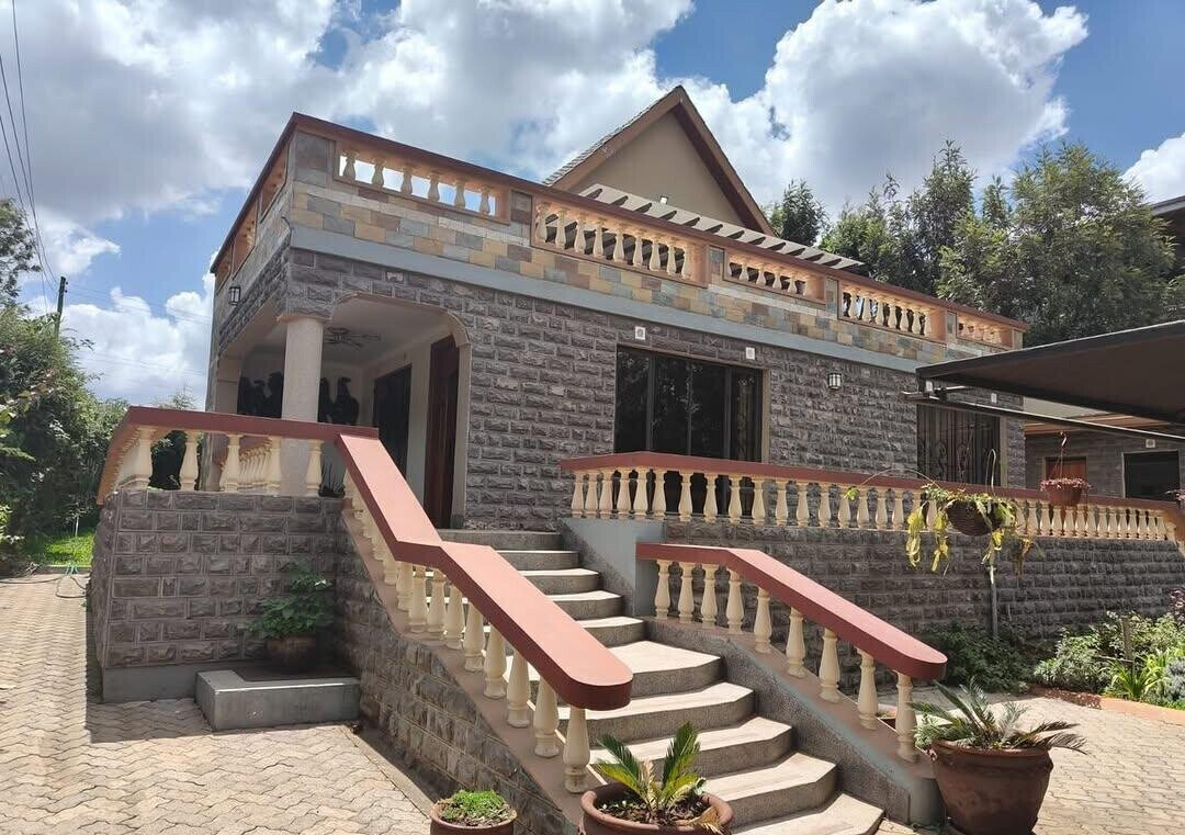 Quarter Acre 4BR Maisonette at KSh 150K