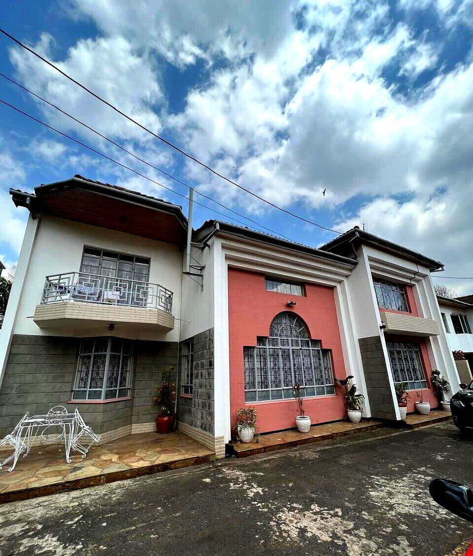 4BR All-Ensuite Townhouse with DSQ & Manicured Garden - Kileleshwa