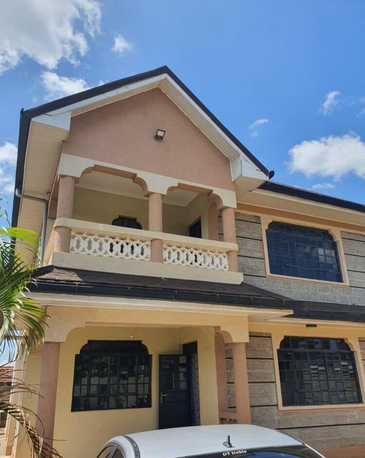 4BR All-Ensuite Townhouse on 40x80 Plot - Membley Acacia