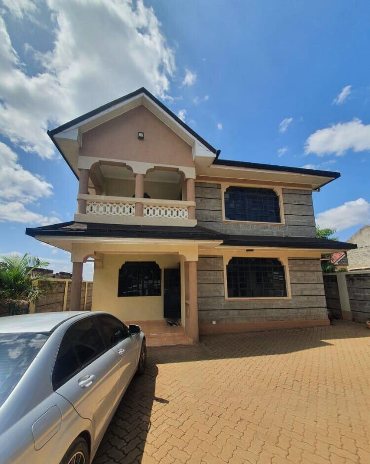 4BR All-Ensuite Townhouse on 40x80 Plot - Membley Acacia