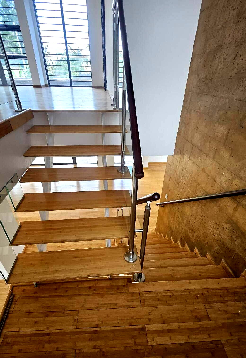 4BR Townhouse with DSQ on Quarter Acre – Garden Estate