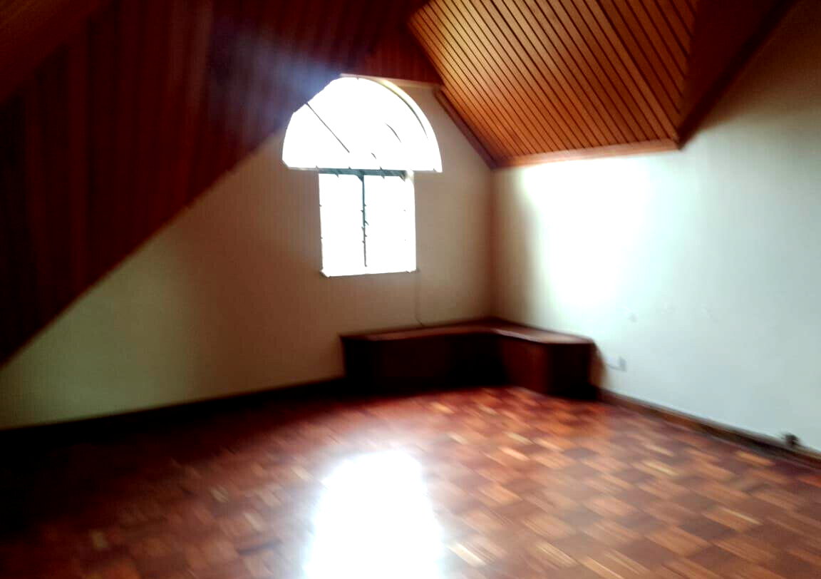 5-Ensuite Townhouse with Study & Spacious Layout - Lavington