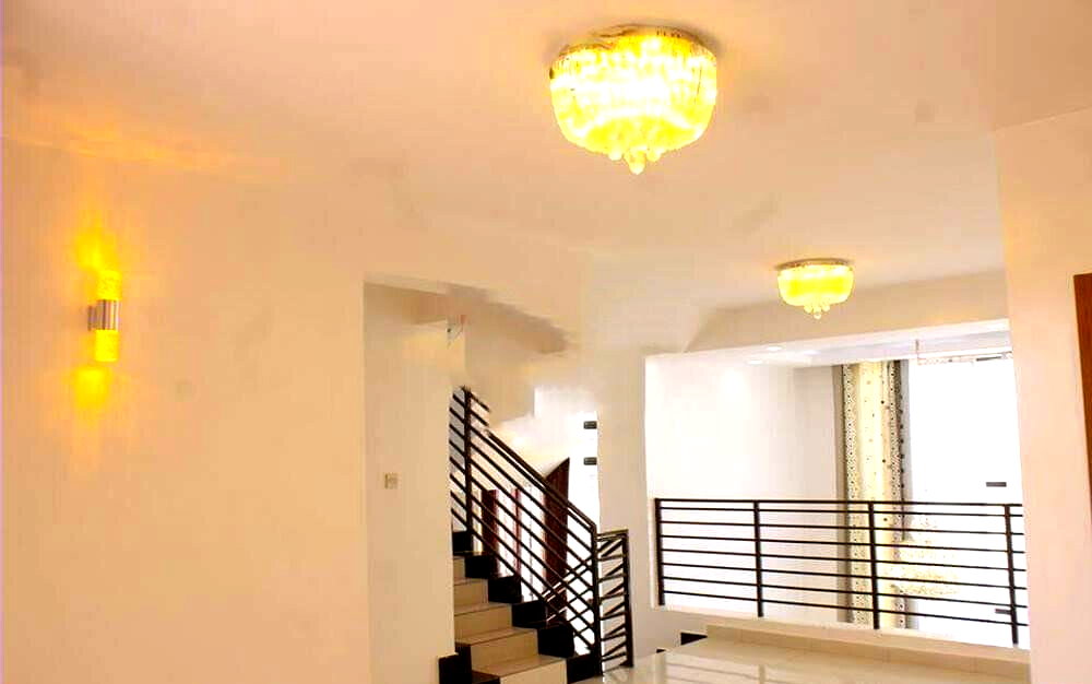 4BR All-Ensuite Villa with Balcony & Garden - Mombasa Rd