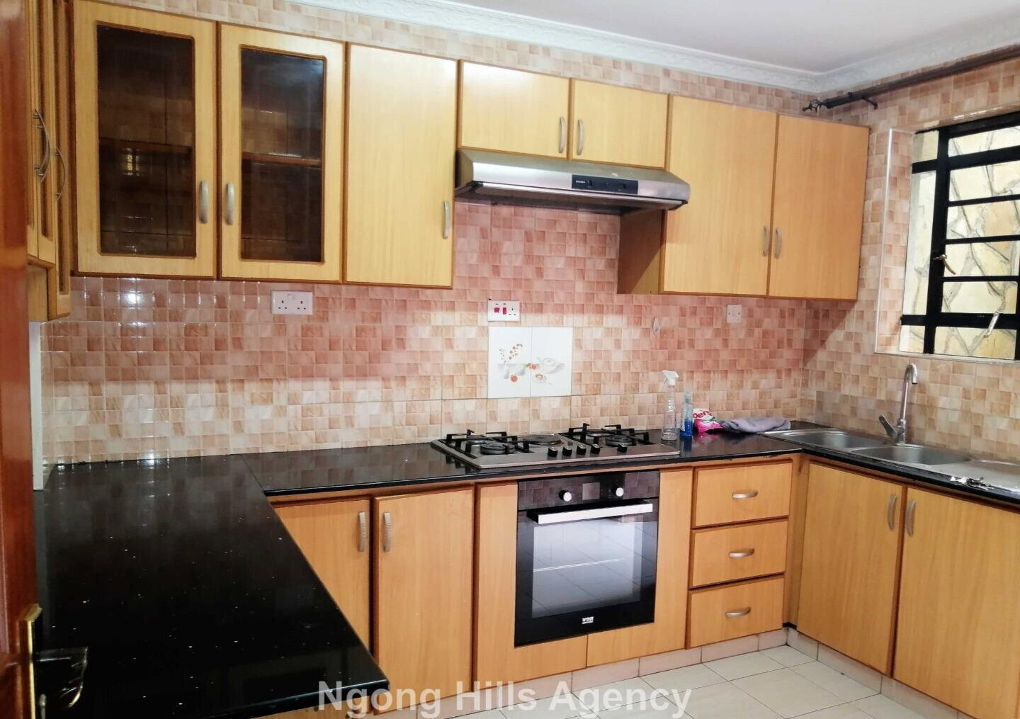 4BR All-Ensuite Villa with Jacuzzi & DSQ - Ngong Town