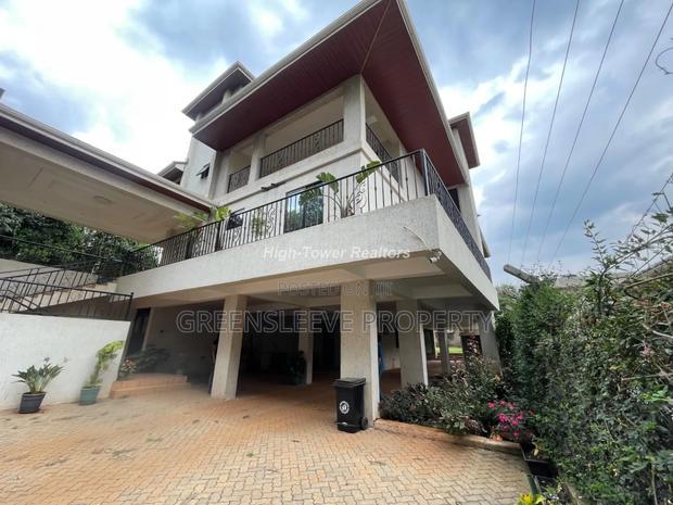 5bdrm Villa in Kirarapon Drive, Kerarapon for rent