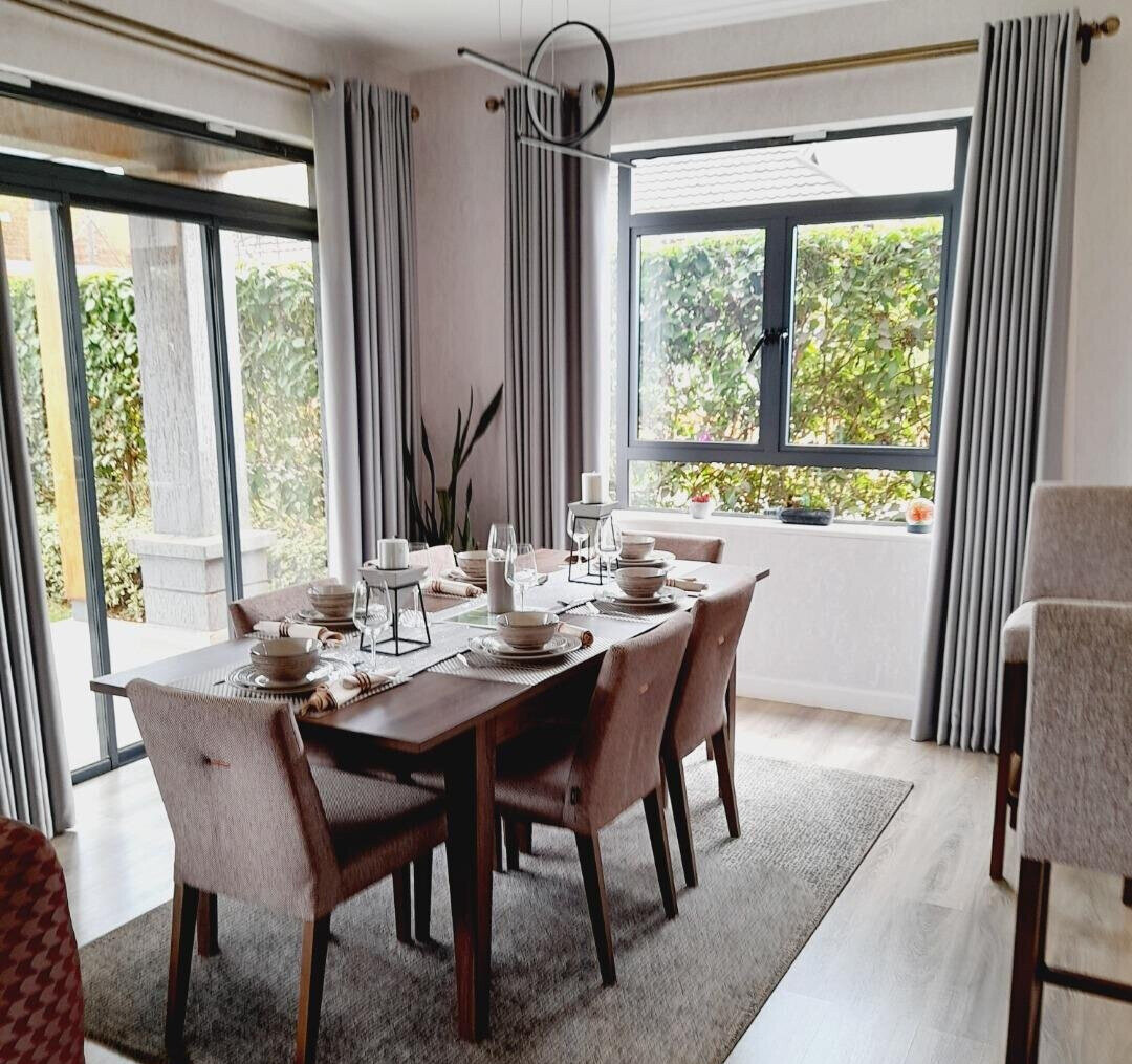 4BR All-Ensuite Townhouse with Pool & Gym - Runda