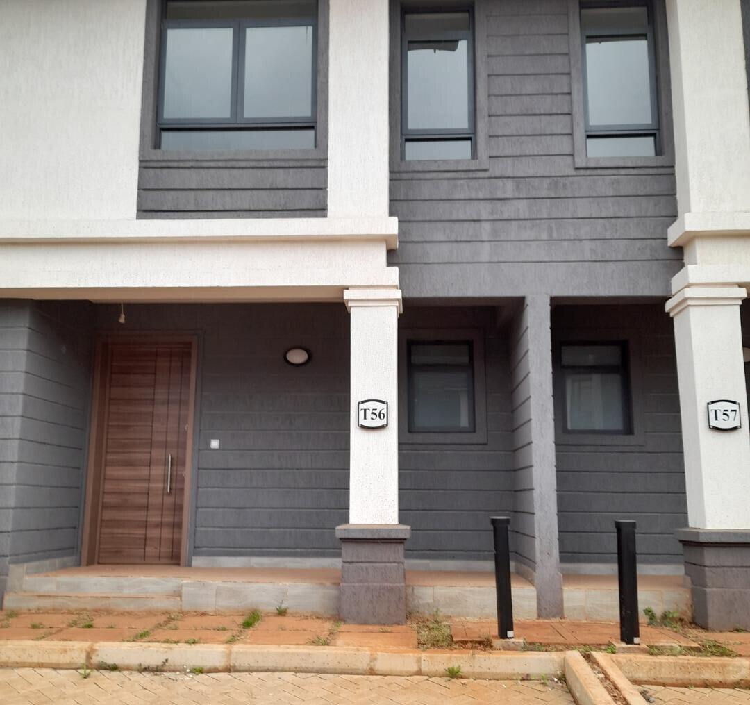 4BR All-Ensuite Townhouse with Pool & Gym - Runda