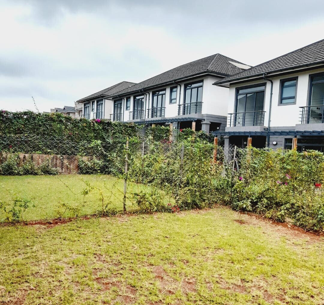 4BR All-Ensuite Townhouse with Pool & Gym - Runda