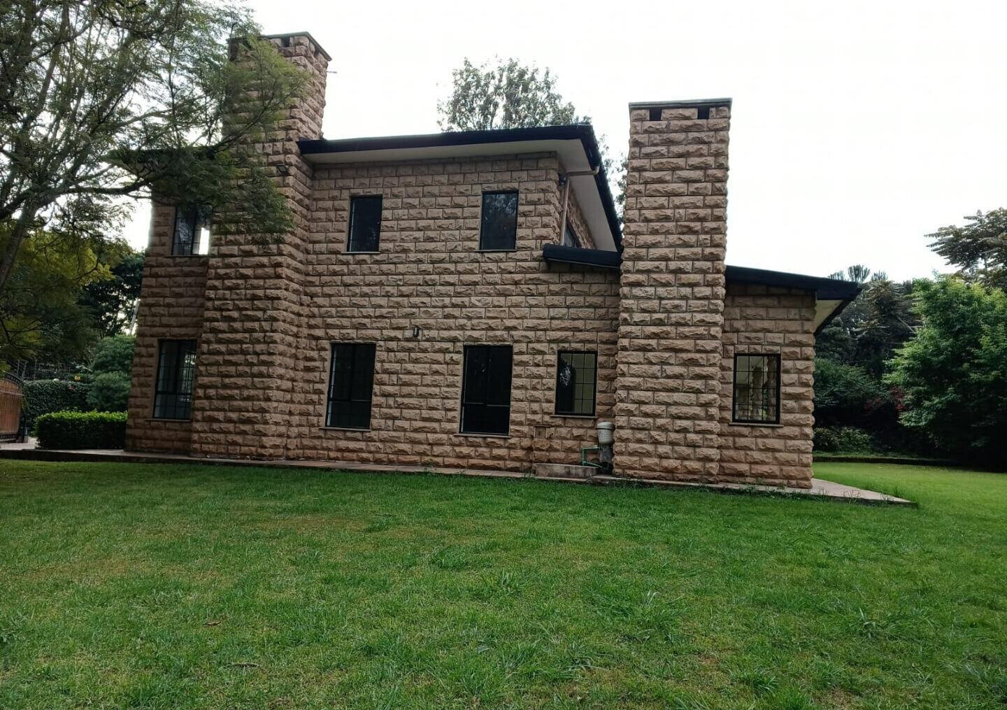 Yellow-Stone Standalone on Half-Acre with Cyprus Floors – Karen