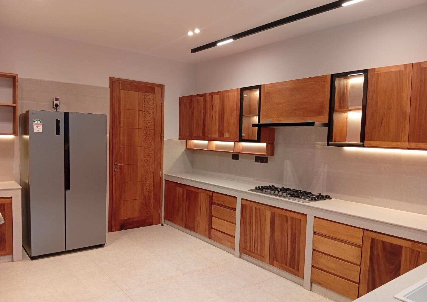 3BR All-Ensuite with Walk-In Closet & Gym Access - Nyali