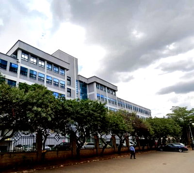 1.3B Garden Office Space