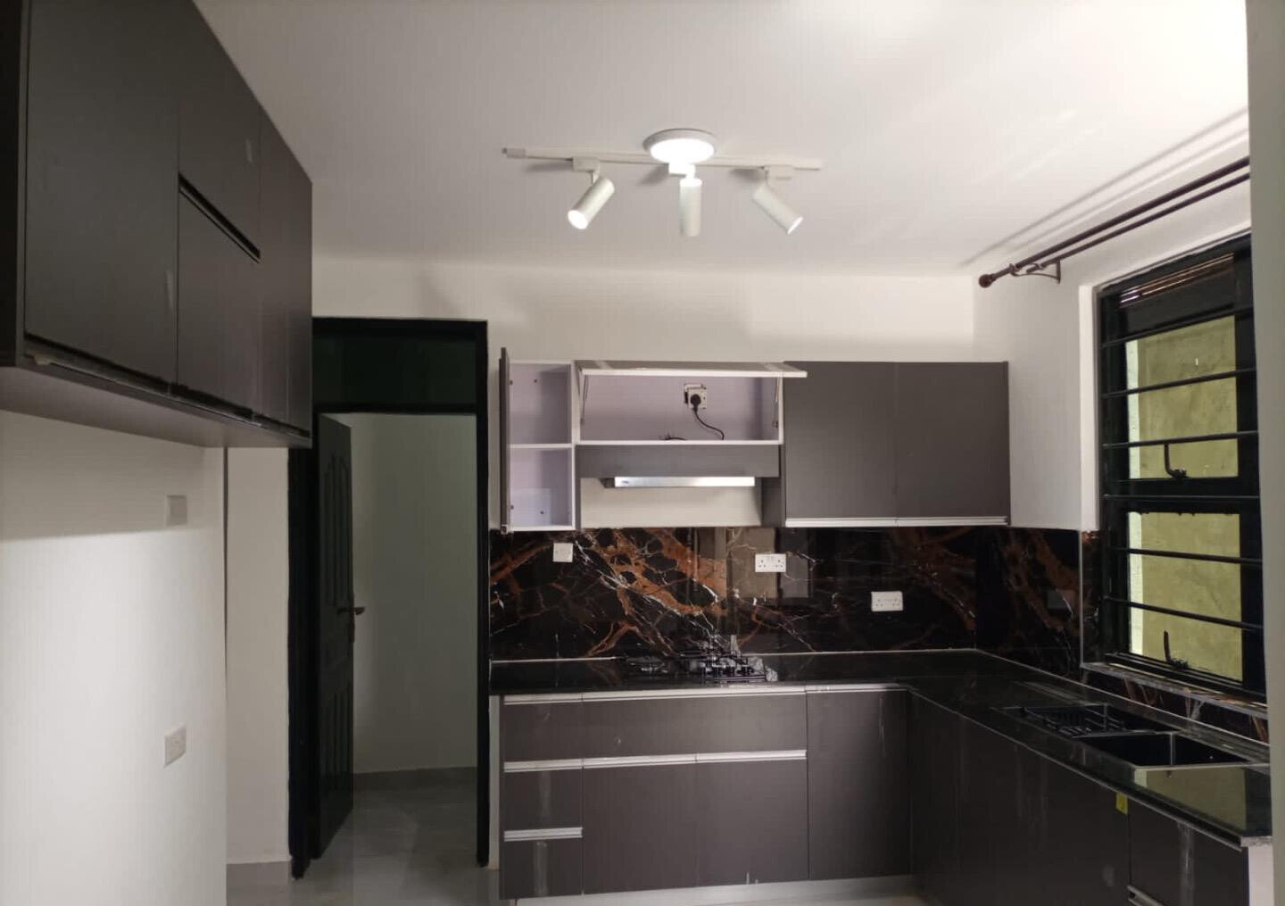 4BR Townhouse with SQ & Walk-in Closet - Behind Spur Mall, Ruiru