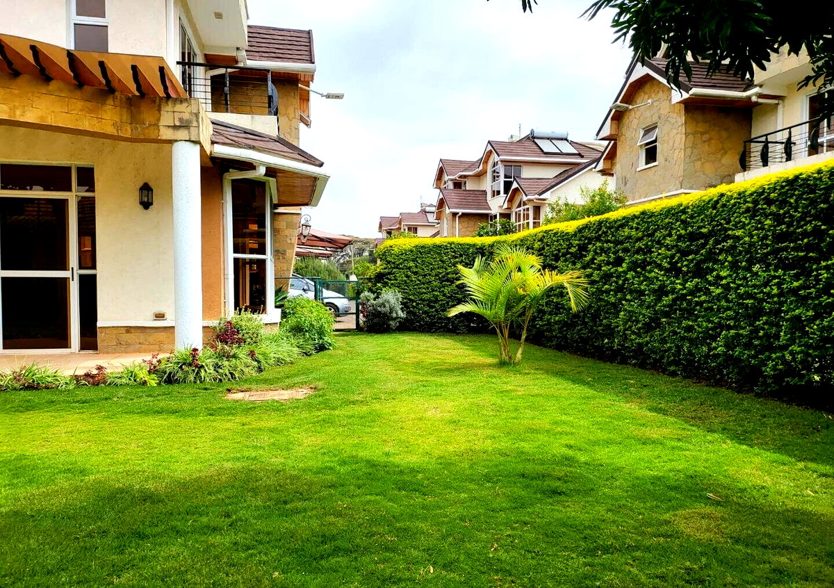 5-Ensuite Townhouse with Private Garden & DSQ - Lavington