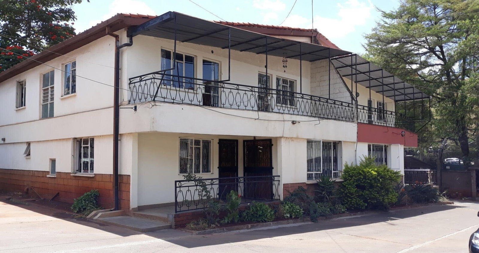 Spacious 4BR Maisonette with Pantry & Balcony - Westlands