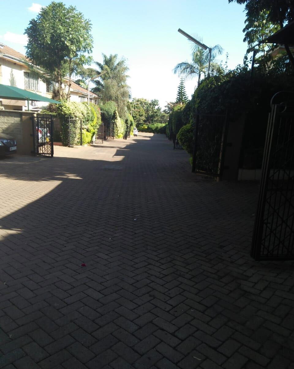 4-Ensuite Townhouse with Pool, Gym & Borehole - Lavington