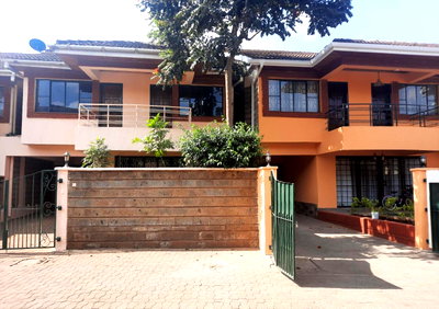 5-Ensuite Townhouse with Flowered Garden & Borehole - Lavington Maziwa