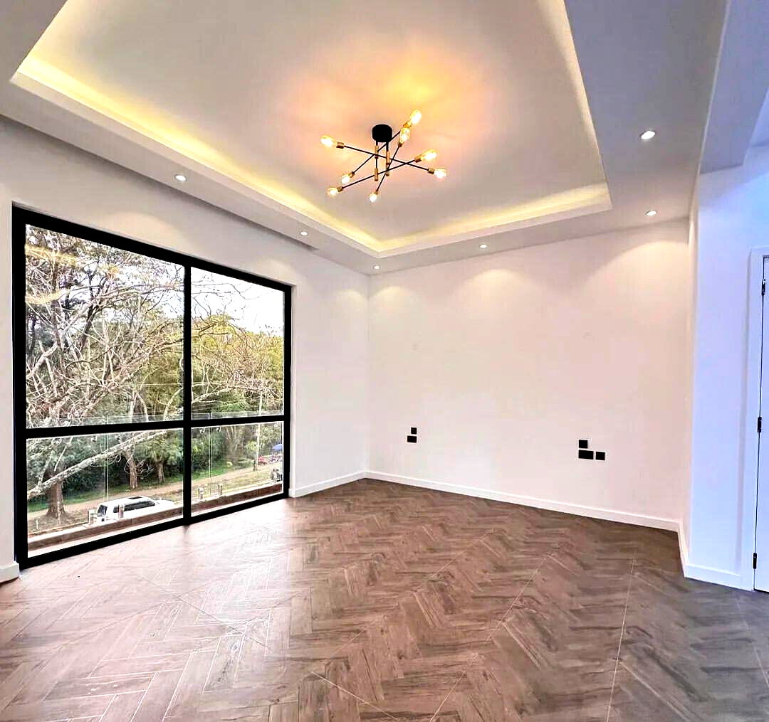 New 4-Ensuite Townhouse with DSQ & Solar Water - Lavington