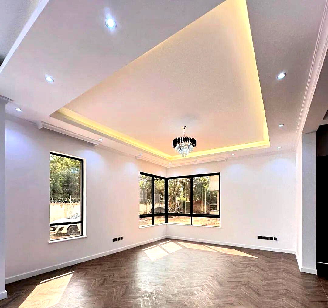 New 4-Ensuite Townhouse with DSQ & Solar Water - Lavington