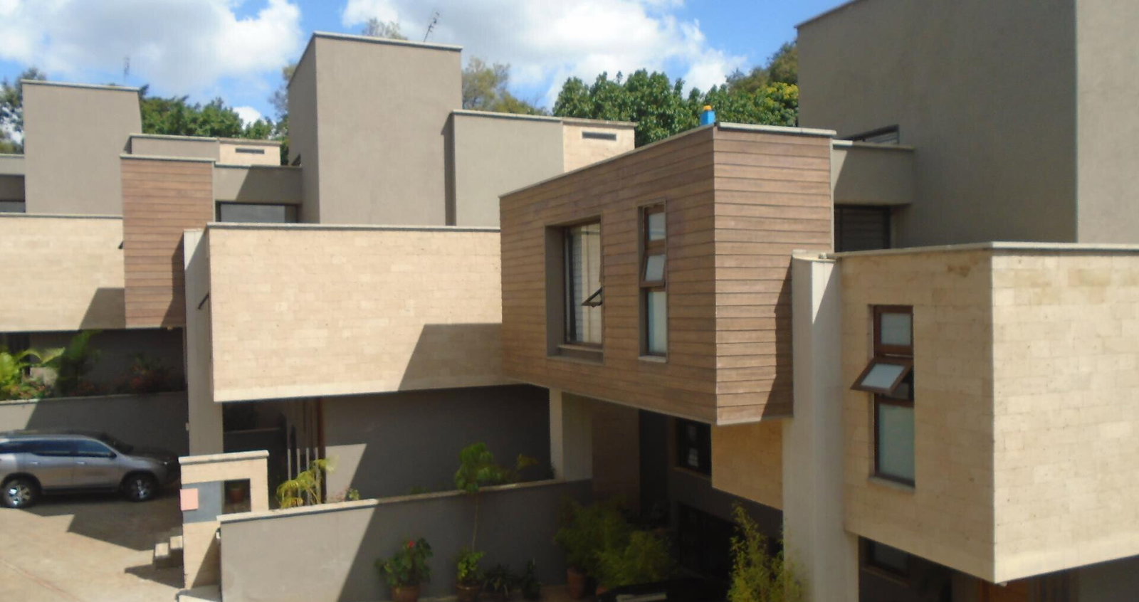 5-Ensuite Townhouse with Study & Family Room - Lavington