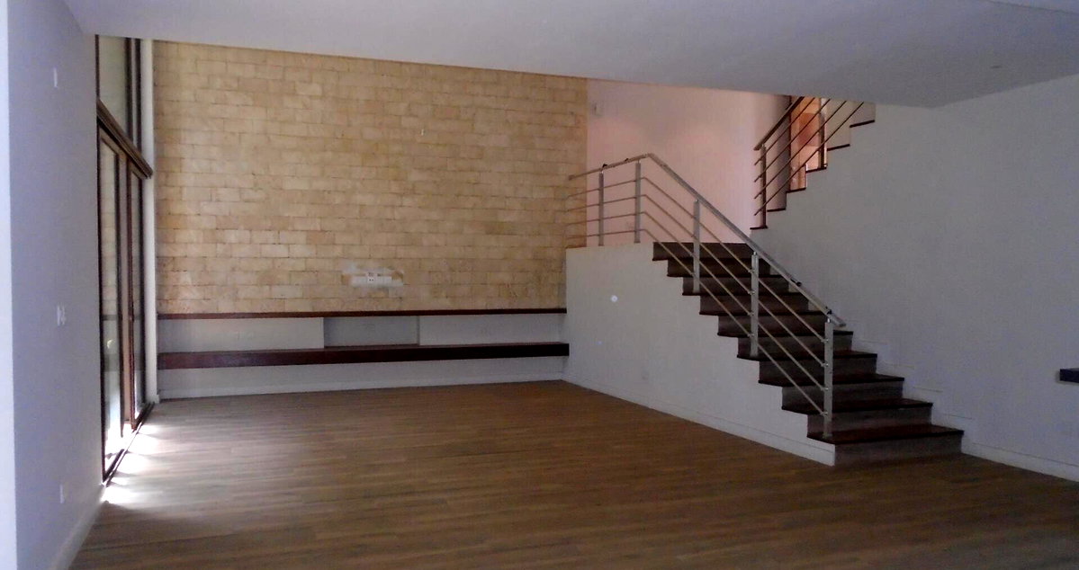 5-Ensuite Townhouse with Study & Family Room - Lavington