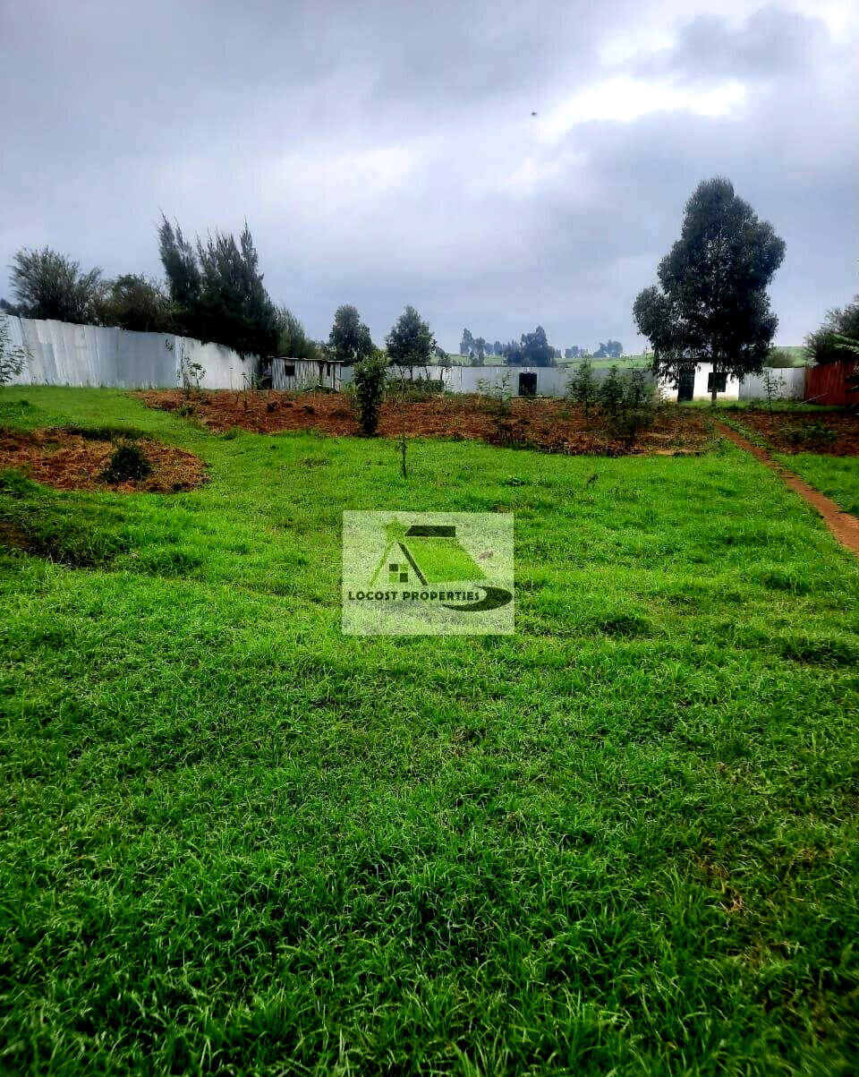 1/2 Acre Land in Limuru with 80% Finished House