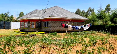 4bdrm Bungalow in Autspan, Racecourse for Sale - Image 7