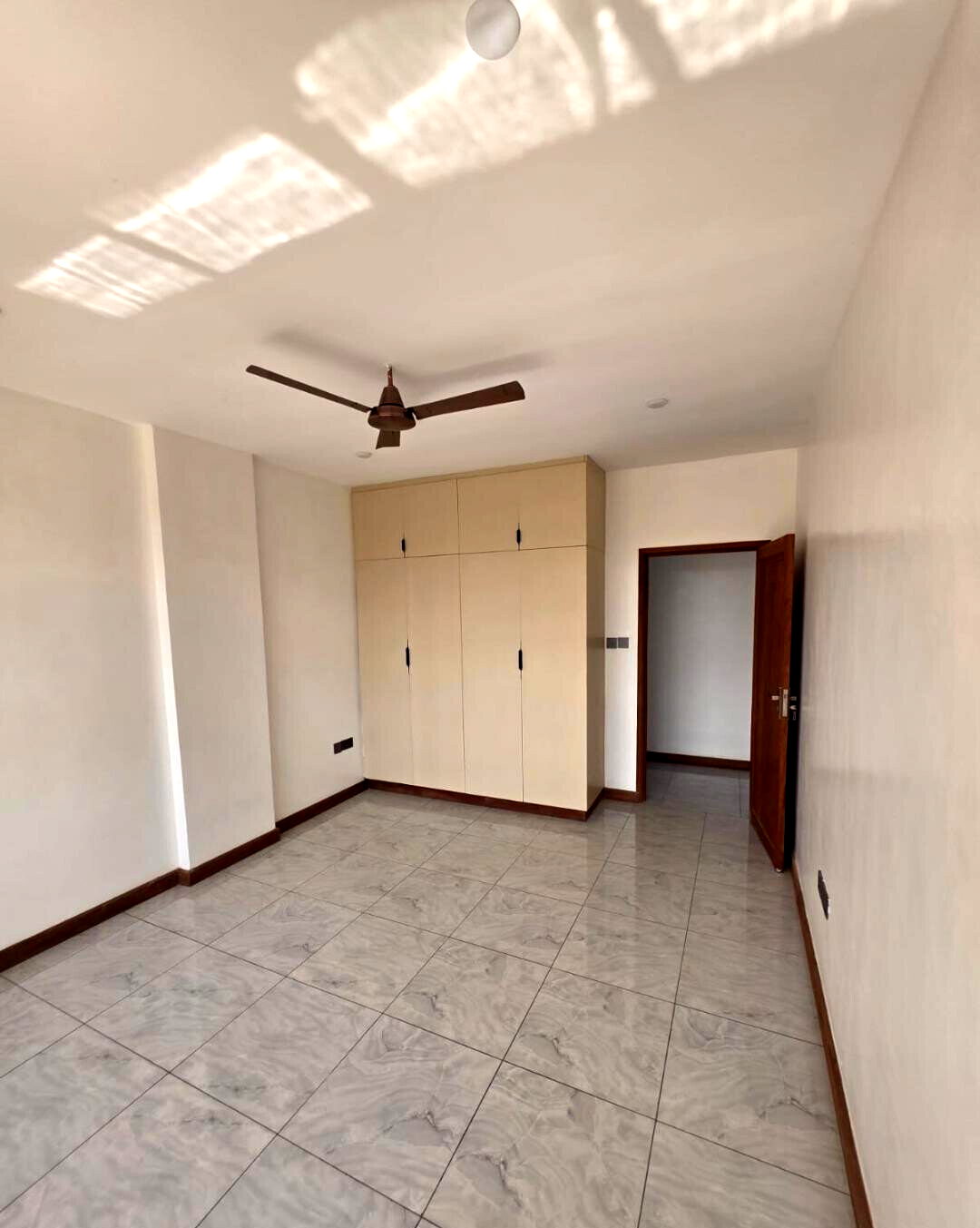 3BR Ensuite Apartment with DSQ & Lift - Bombolulu, Mombasa