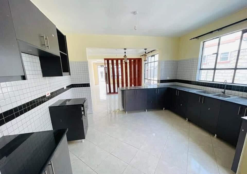 3BR Townhouse 300M from Namanga Highway - Kitengela