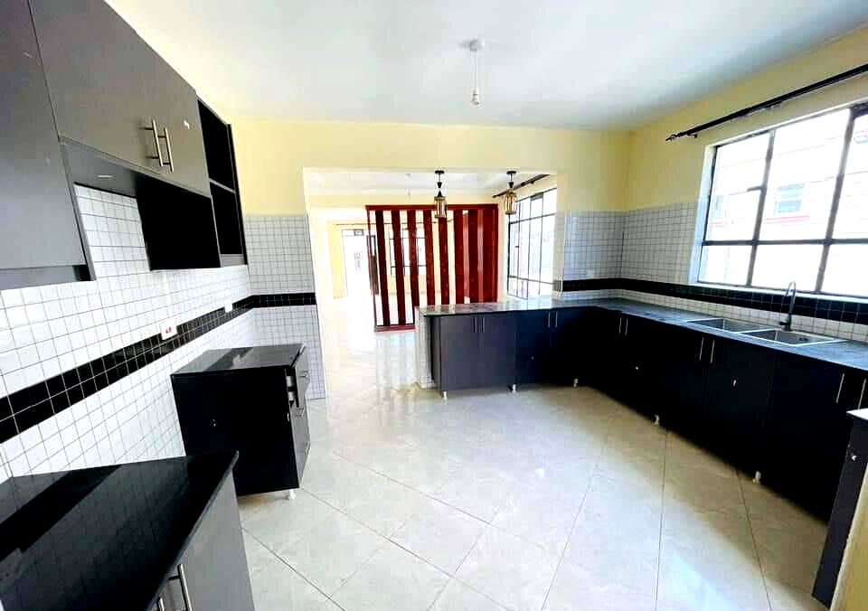 3BR Townhouse 300M from Namanga Highway - Kitengela