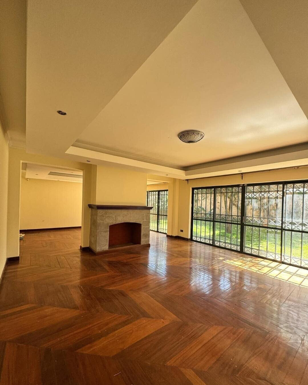 5-Ensuite Townhouse with Rooftop Terrace & Study - Lavington