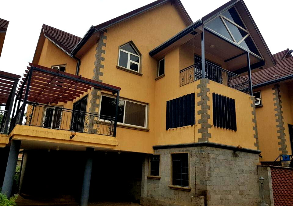 5BR Townhouse with Jacuzzi & Attic in Kyuna – Nairobi
