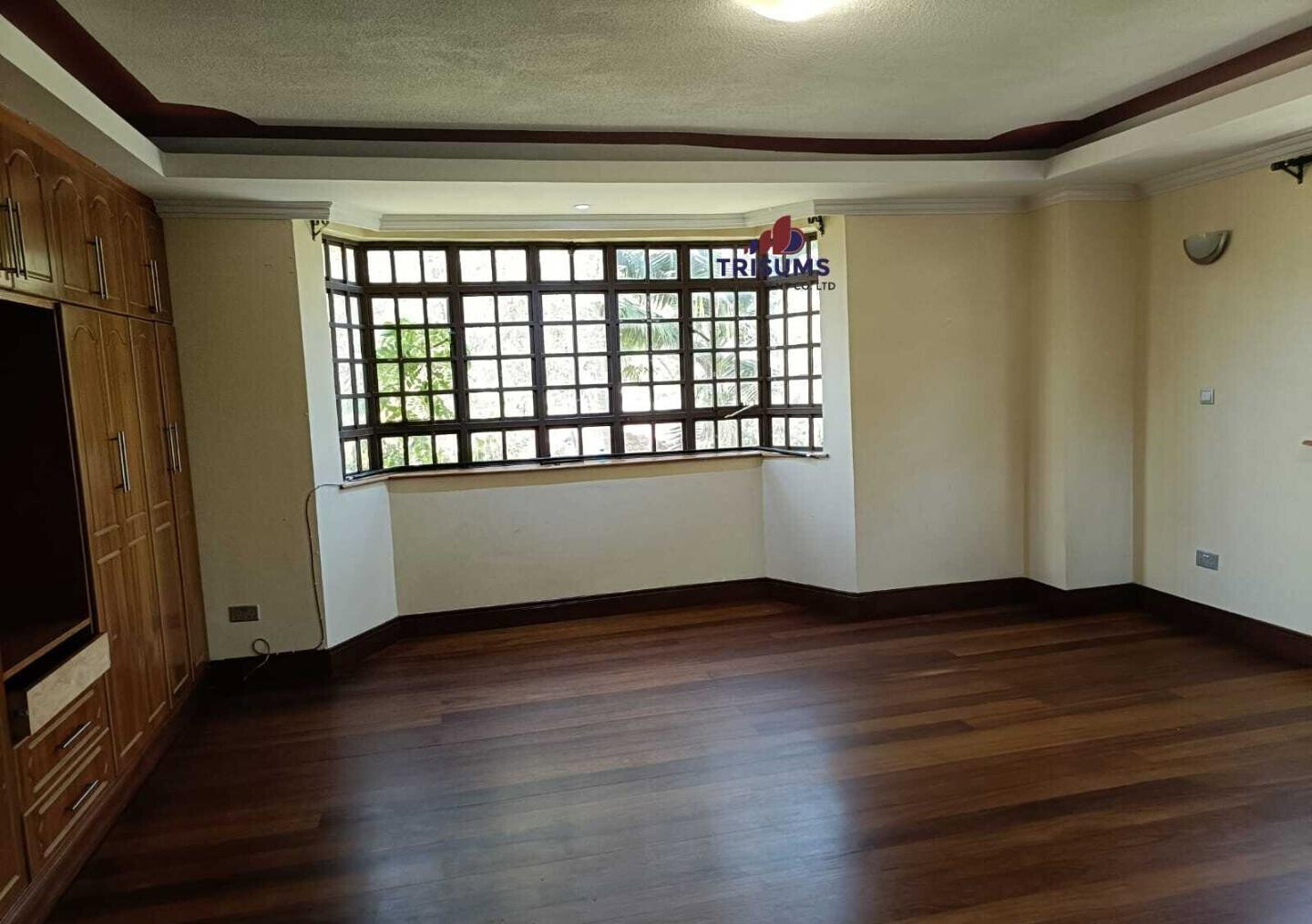 Half Acre 5BR Haven in Runda