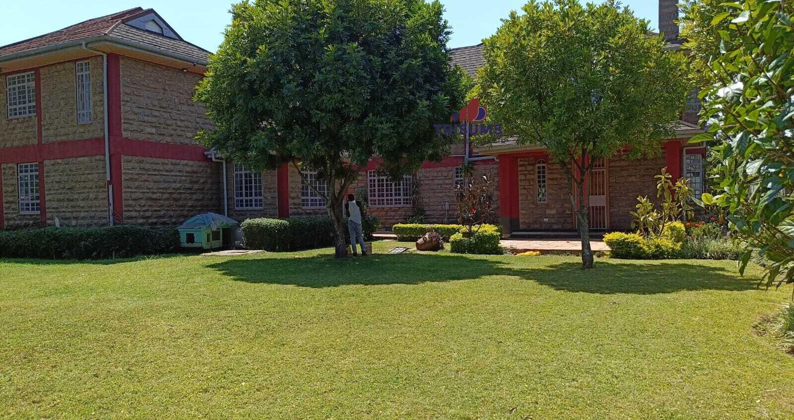 Half Acre 5BR Haven in Runda