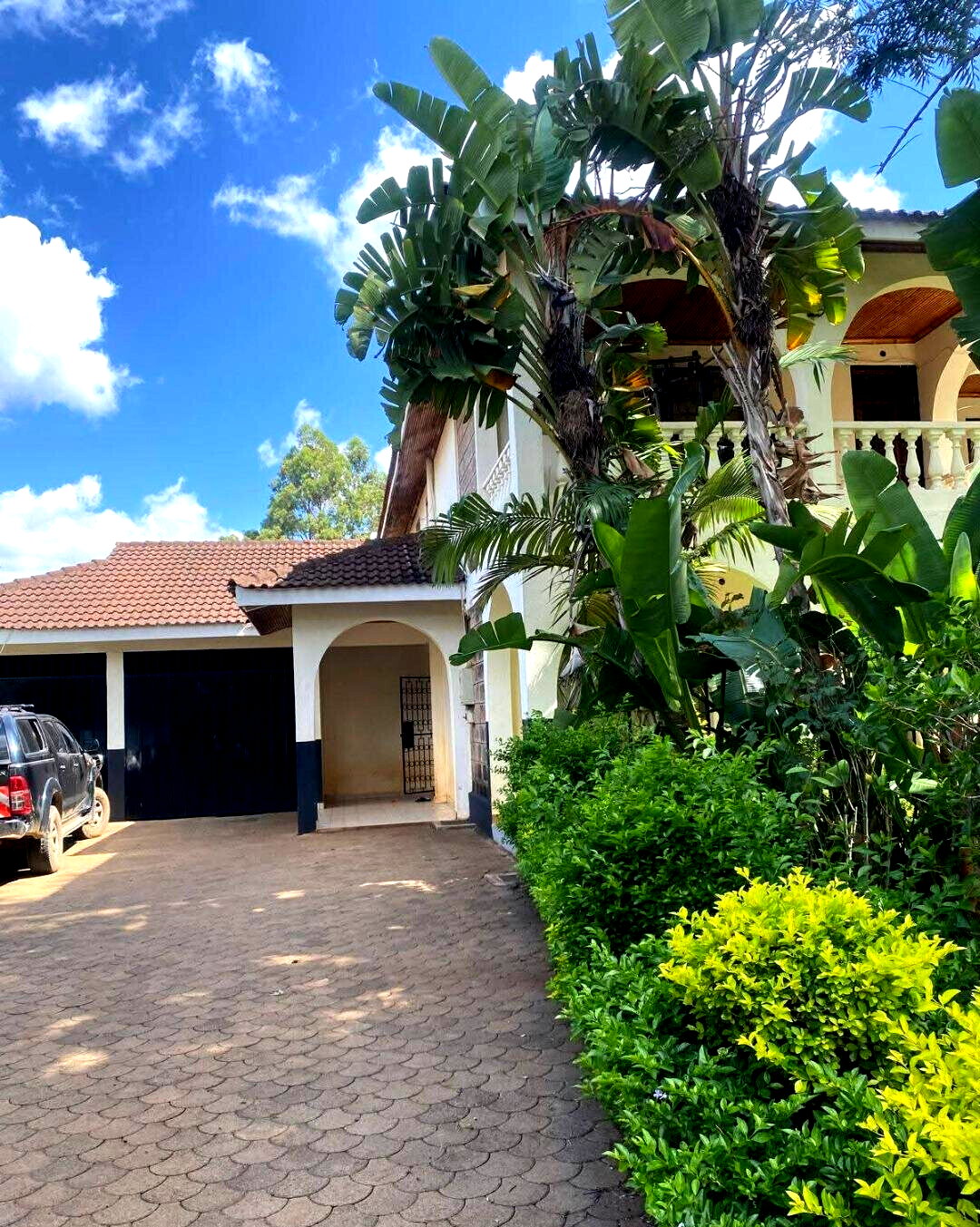 4-Bed Standalone Home on Half-Acre with Mature Greenery – Hardy, Karen