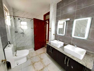 4bdrm Mansion in Bypass, Ruiru for rent - Image 13