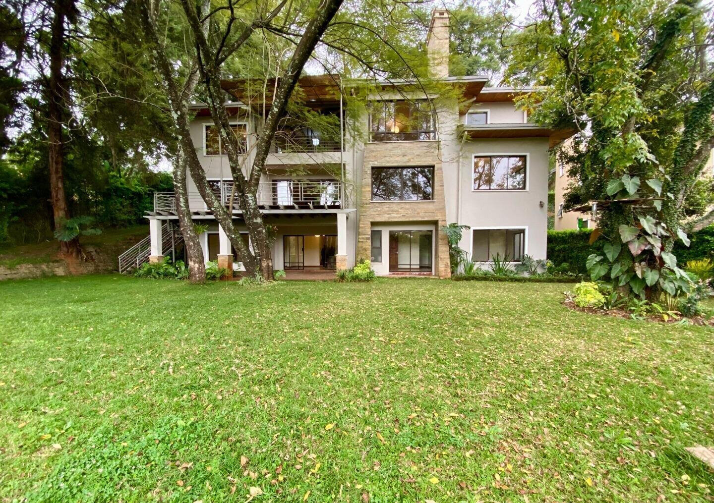 4-Ensuite Villa with Guest Wing & Gym - Loresho