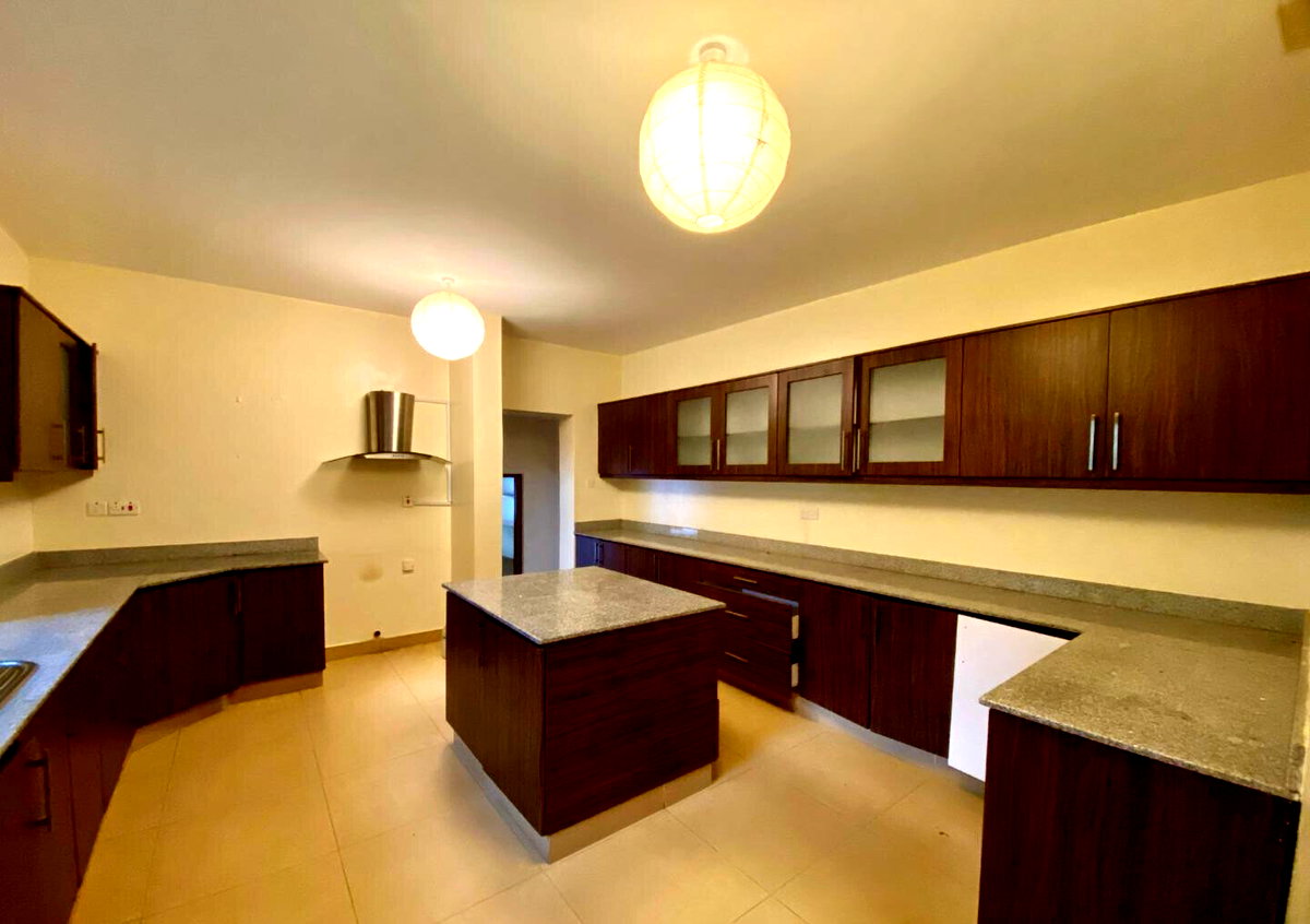 4-Ensuite Villa with Guest Wing & Gym - Loresho