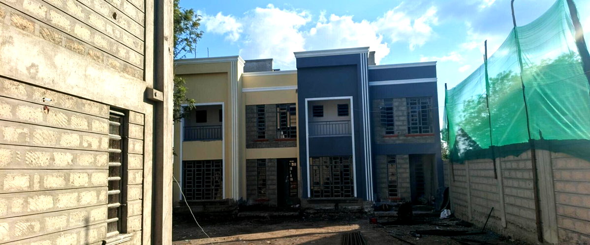 3BR Modern Townhouse with Landscaped Compound - Matasia