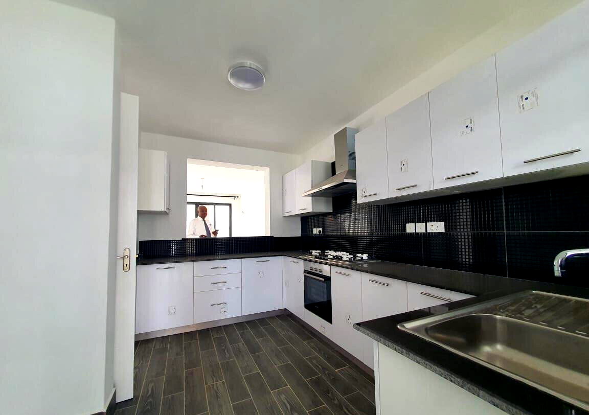 Brand New 4BR Townhouse with DSQ & Solar - South C