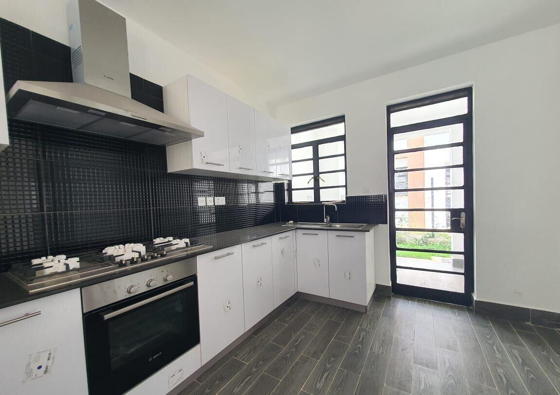 Brand New 4BR Townhouse with DSQ & Solar - South C