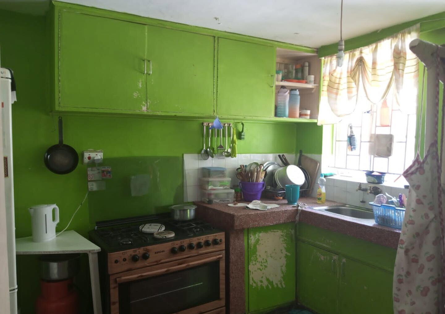 4BR Townhouse with Private Garden & Ample Parking - Greenfields