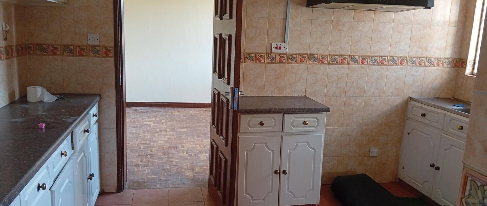 4BR Chinese Apartment with Pool in a Quiet Court - Kilimani