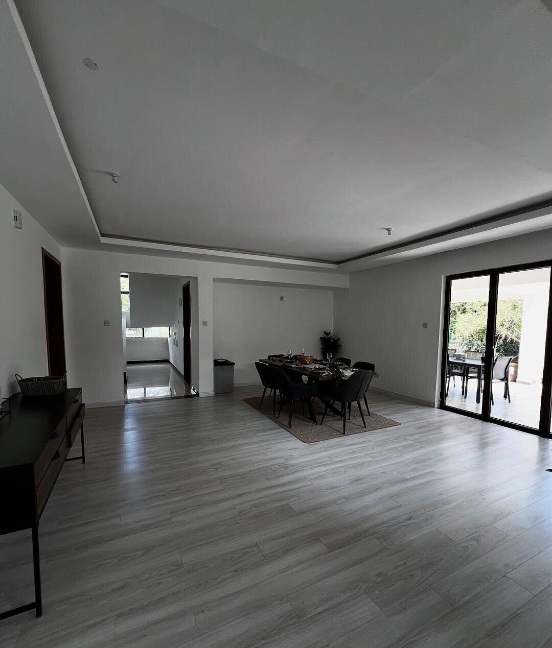 5-Ensuite Townhouse with Ololua Forest Views – Karen