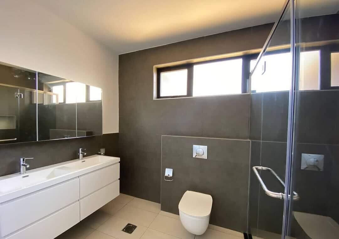 4BR All-Ensuite Townhouse with Sunken Lounge & Pool - Loresho