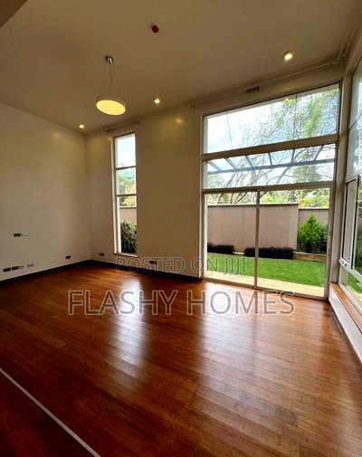 4bdrm Villa in Valley Arcade for sale - Image 7