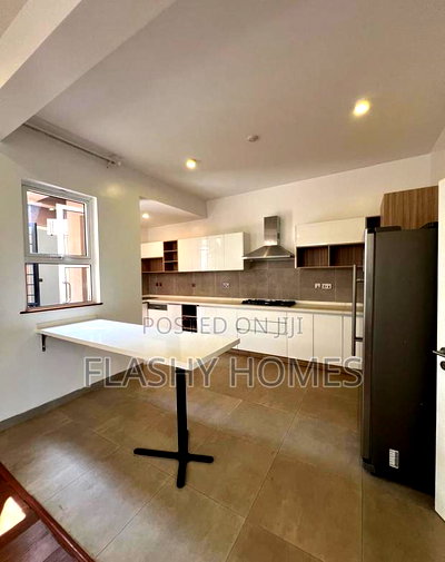 4bdrm Villa in Valley Arcade for sale - Image 5